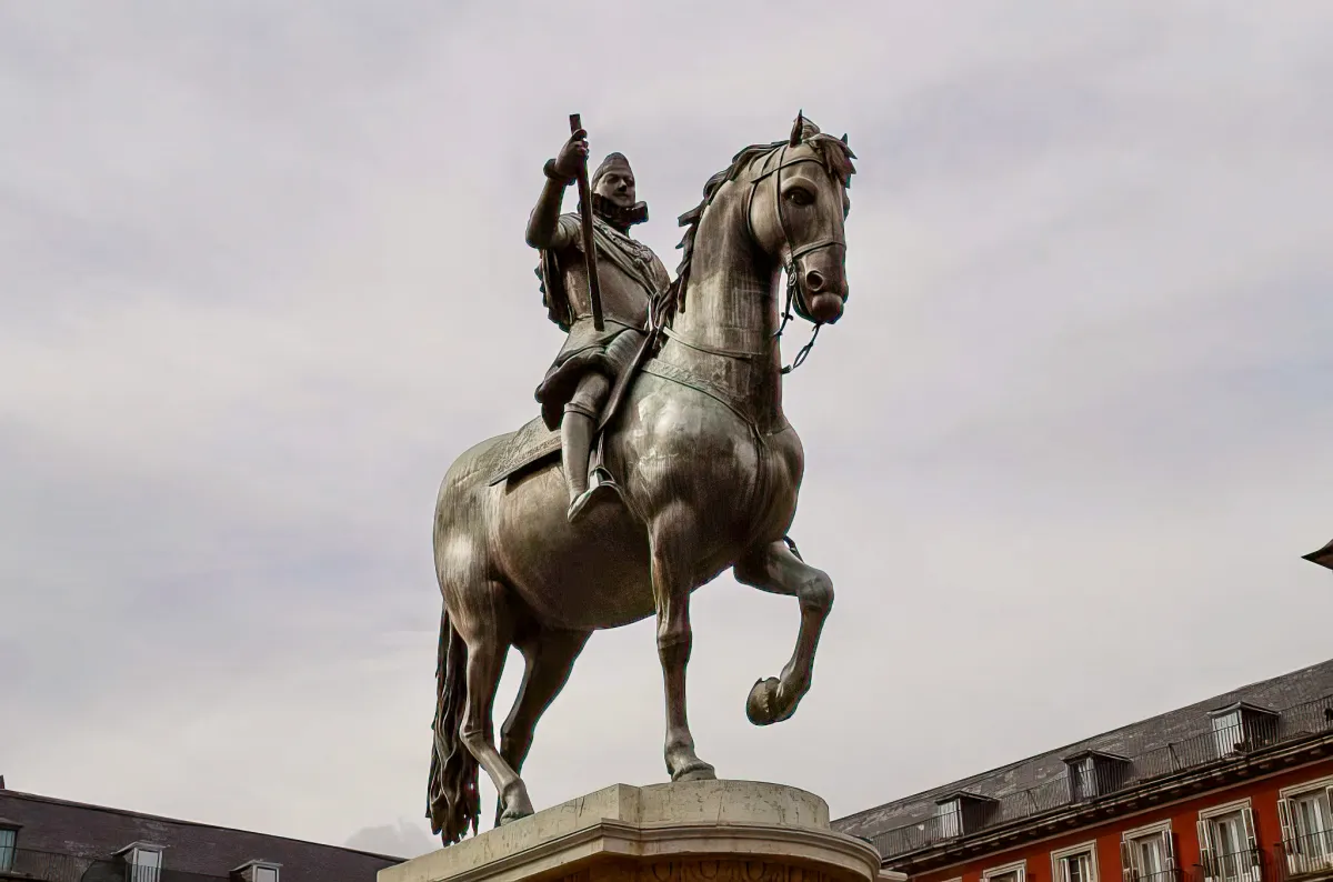 Equestrian statue, Madrid