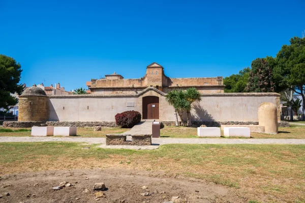 Casa Fuerte Bezmiliana