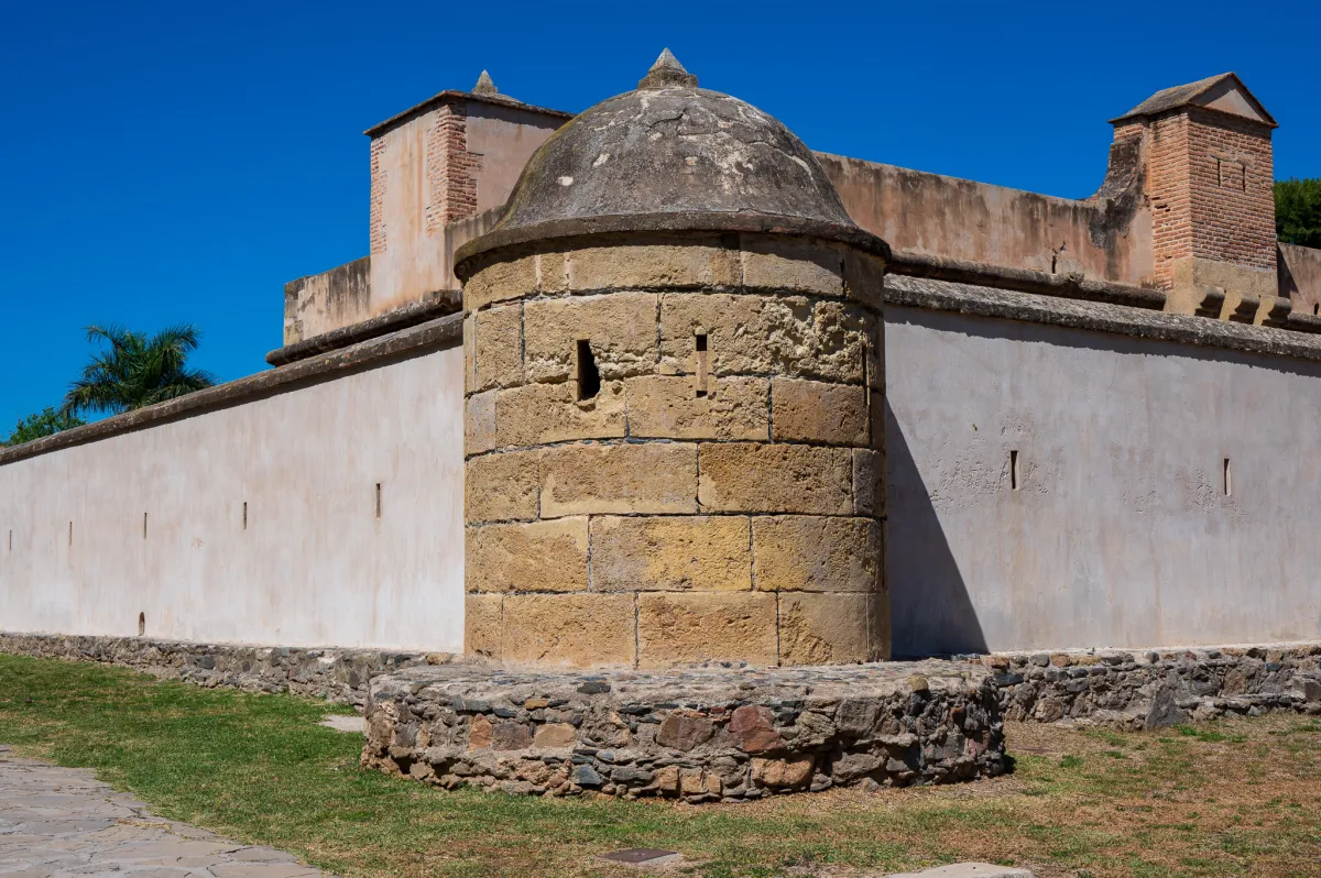 Casa Fuerte Bezmiliana, turret