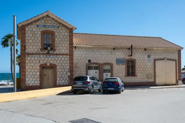 Torre de Benagalbón railway station