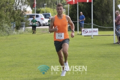 Første løberi mål på 7.5 km ruten, Anders Holm der løb ruten på 25:04 - Foto: René Lind Gammelmark