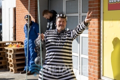 Boghandler Brian Hansen , her klædt ud som straffefange - Foto: René Lind Gammelmark