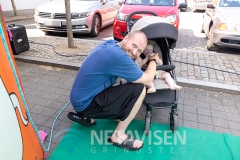 Der var lige et lille barn der skulle have flaske - Foto: René Lind Gammelmark