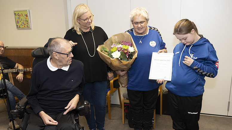 Årets handicappris blev uddelt på Frivilligcenter Billund
