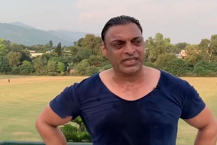 SHOAIB AKHTAR OF BEING SURROUNDED BY FIXERS DURING HIS CAREER