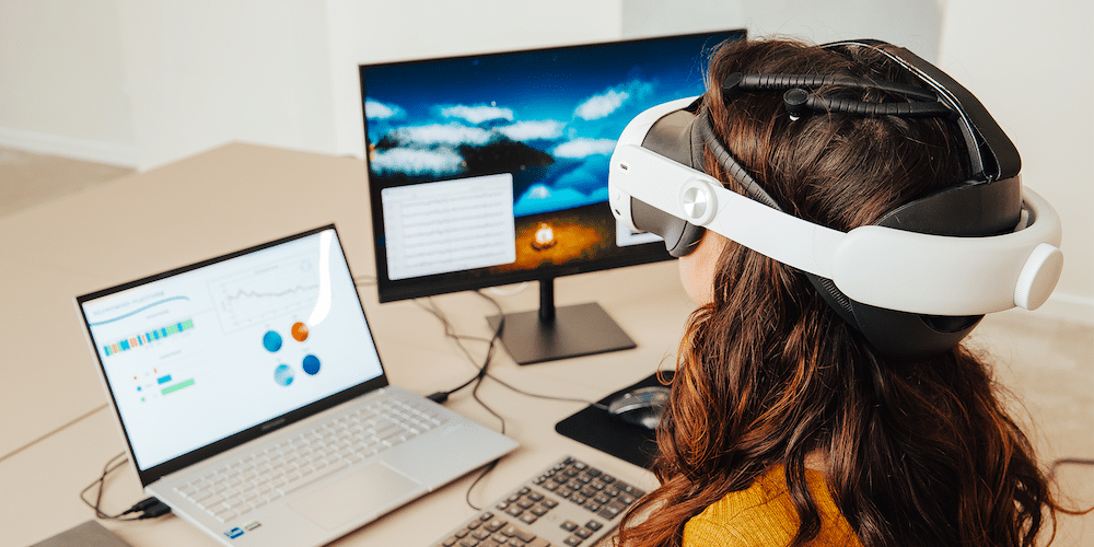 Neuromind EEG and VR headset