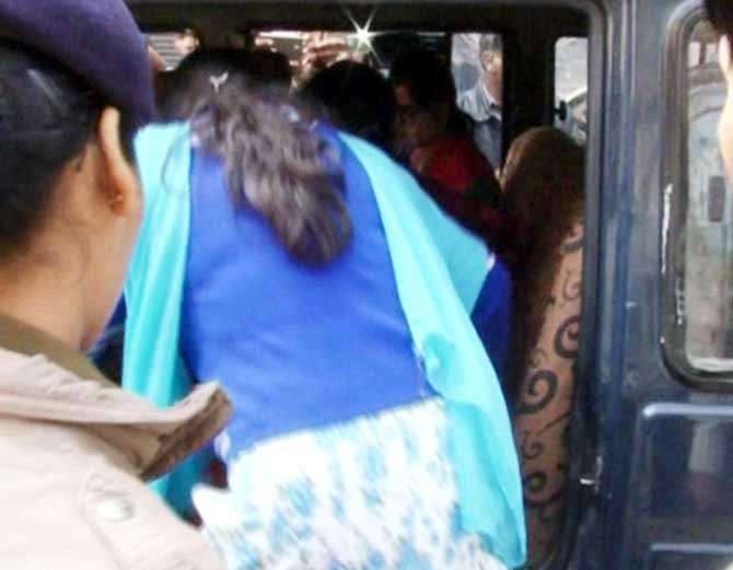 छत्रीपूरा के किड्स यूरों स्कूल की दो शिक्षिकाओं पर स्कूल की पांच साल की छात्रा से अश्लील हरकत करने का आरोप,  दोनों शिक्षिकाएं पुलिस हिरासत | New India Times
