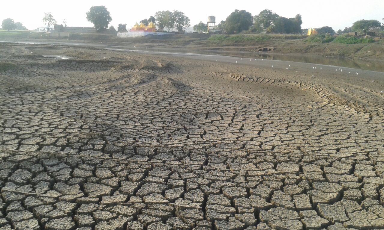 बैनगंगा नदी और भीमगढ़ डैम सूखने के कगार पर, छपारा में 7 दिनों में सिर्फ 1 दिन नल में आ रहा है पानी | New India Times