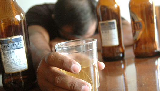 शराब बंदी व उजड़ते परिवारों पर विशेष व सरकार को समर्पित | New India Times