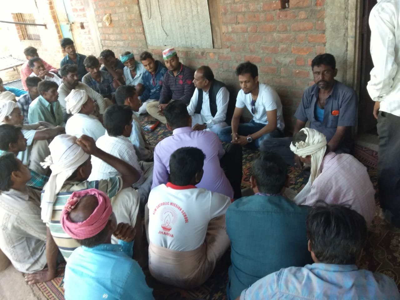 राहुल गांधी के दौरे को लेकर चल रही हैं जिले के ग्रामीण अंचलों में भी बैठकें | New India Times