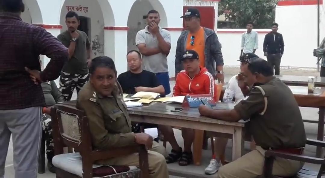 भारत-नेपाल सीमा से दो महिला सहित 6 चीनी नागरिक गिरफ्तार | New India Times