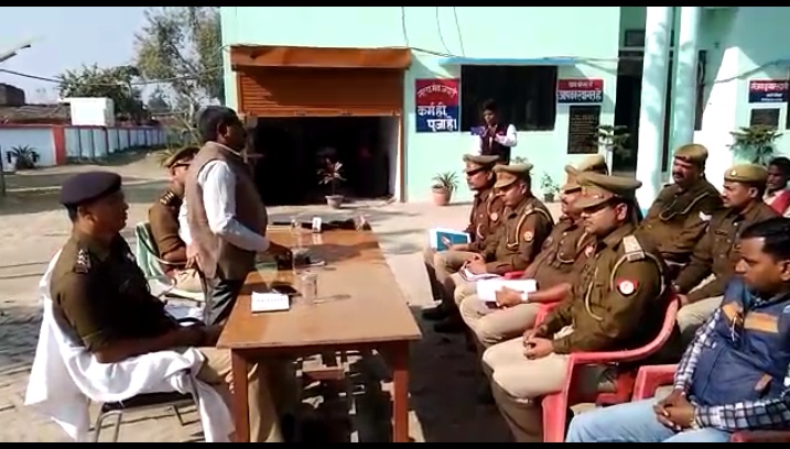 गौकशी रोकने के लिए एसडीएम व सीओ ने ली मीटिंग, पुलिस कर्मियों को को दिए टिप्स | New India Times