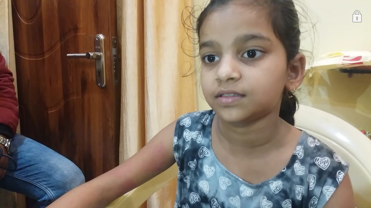 रूबेला का टीका लगने से बिगड़ी छात्रा की हालत | New India Times
