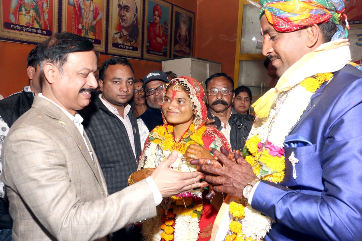 मध्यप्रदेश के मुख्यमंत्री कमलनाथ द्वारा कन्या विवाह व निकाह योजना की राशि 28 हजार से बढ़ाकर 51 हजार रुपये किये जाने की घोषणा का क्रियान्वयन आरंभ | New India Times