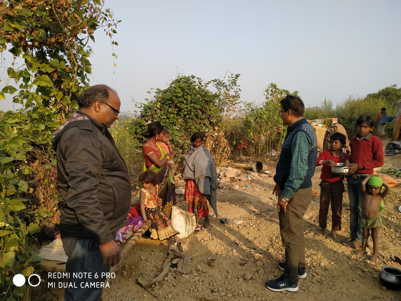 विद्यालयी शिक्षा से जोड़ने व उपस्थिति बढाने को लेकर बीईओ ने किया मुसहर बस्ती में जनसम्पर्क | New India Times