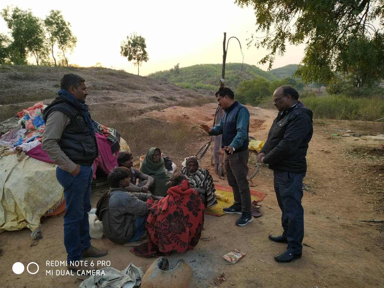 विद्यालयी शिक्षा से जोड़ने व उपस्थिति बढाने को लेकर बीईओ ने किया मुसहर बस्ती में जनसम्पर्क | New India Times