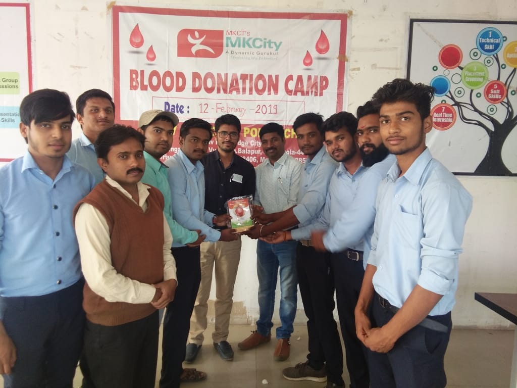 इंजीनियरिंग महाविद्यालय में हुआ भव्य रक्तदान शिविर का आयोजन, युवाओं ने रक्तदान में लिया बढ़ चढ़ कर हिस्सा | New India Times