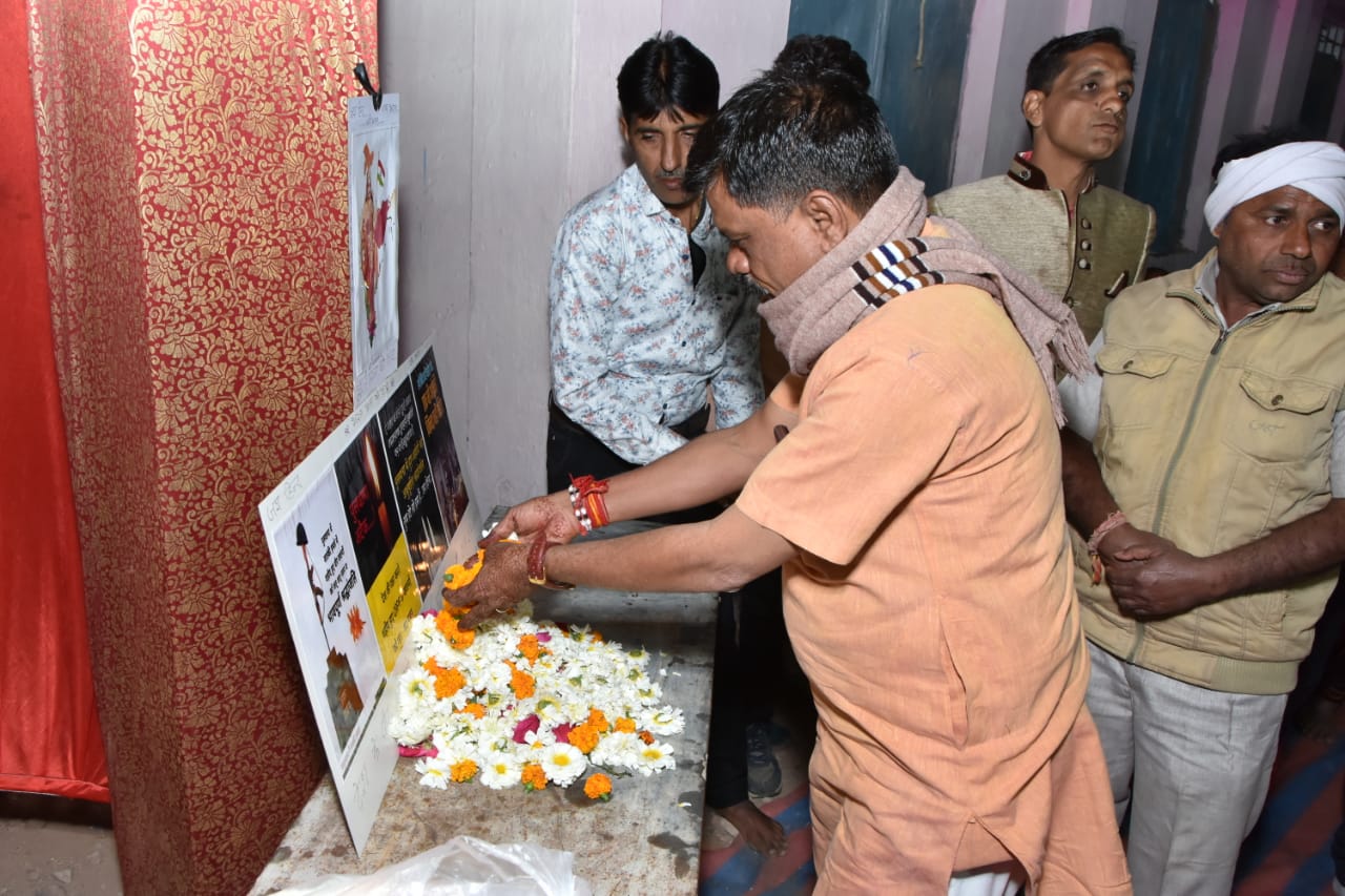 एक शाम शहीदों के नाम: समाजसेवी सुरेशचंद्र जैन की मुख्य अतिथि में सम्पन्न हुआ विराट कवि सम्मेलन | New India Times