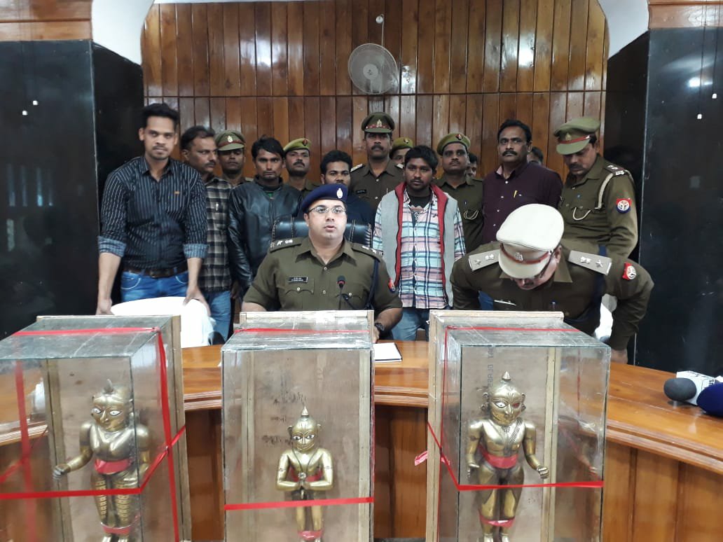 बहराइच मंदिर से चोरी हुई करोड़ों की अष्टधातु की मूर्तियों समेत तीन अभियुक्त गिरफ्तार, बाकी चोरों की तलाश जारी | New India Times