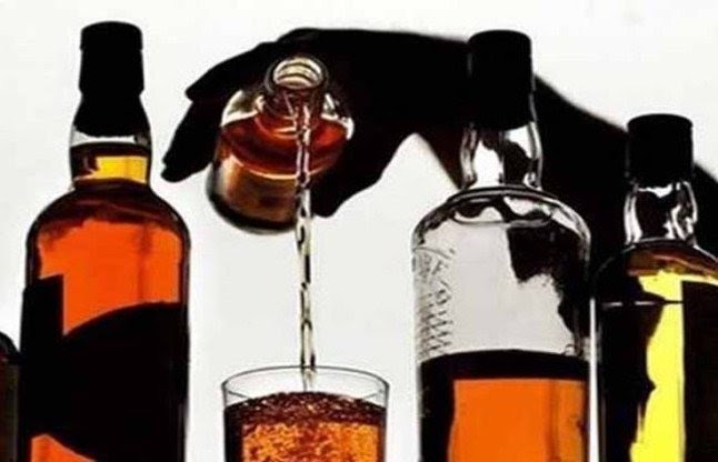 झाबुआ जिला में आबकारी विभाग का कार्य करनी पड़ती है पुलिस को, आबकारी अमले पर शराब माफियाअों के साथ मिलीभगत का आरोप | New India Times