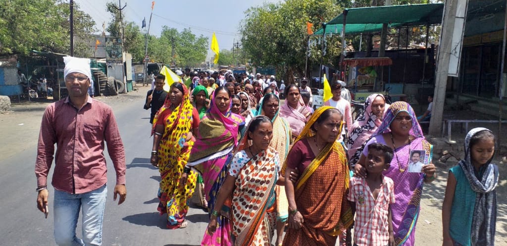 वाकडी अपहरण कांड: मातंग समाज के लोगों ने किया रास्ता रोको आंदोलन | New India Times