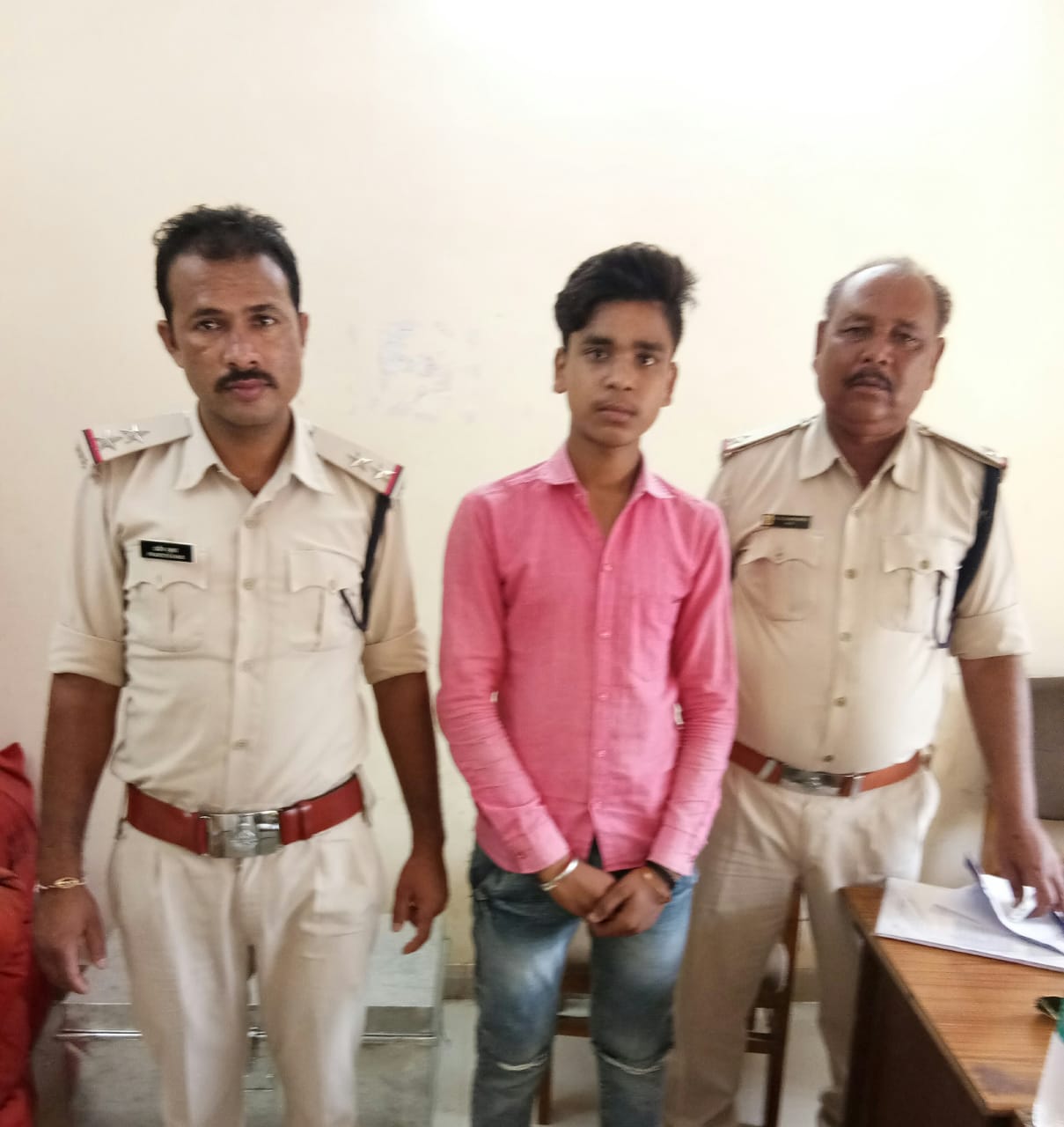 चाइल्ड हेल्पलाइन मुंबई की मदद से ग्वालियर सिटी पुलिस ने 15 दिन में खोज निकाला नाबालिग लड़का | New India Times