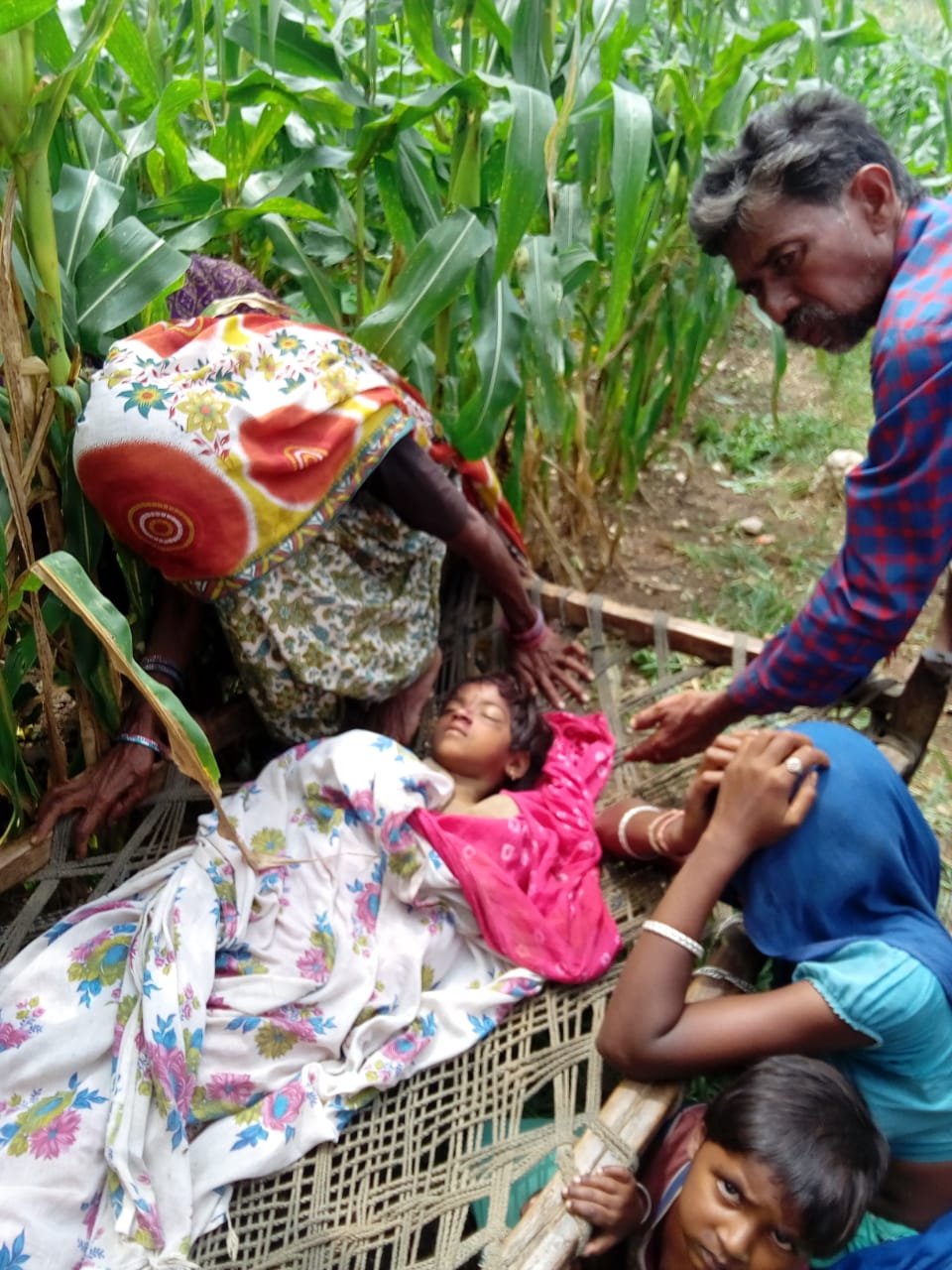 लागातार हो रही मूसलाधार बारिश से मकान गिरने से दो बच्चों की मौत | New India Times