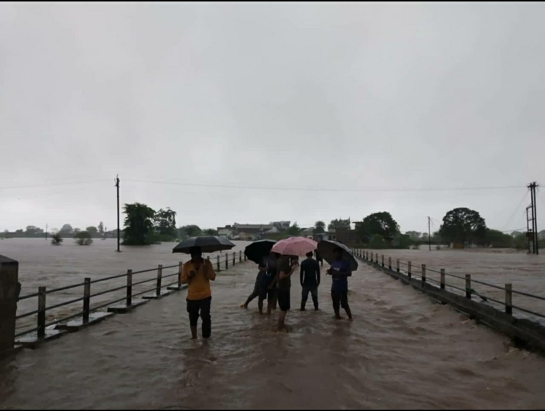 मूसलाधार बारिश ने तोड़े दो दशकों के रिकार्ड, सतधारा डेम हुआ ओवरफ्लो, कई ग्रामों में मंडराने लगा है खतरा | New India Times