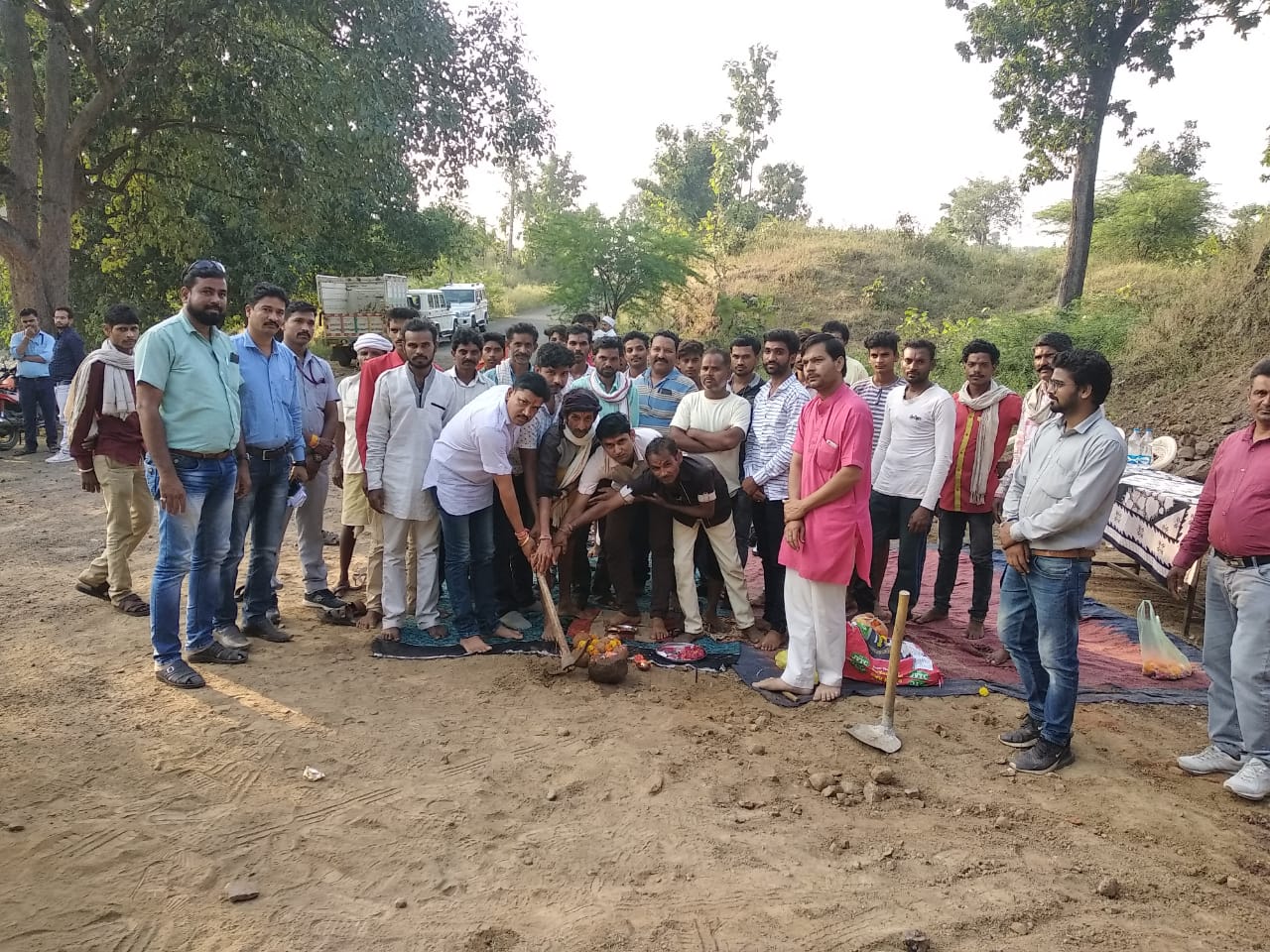 पूरे क्षेत्र को मुख्य सड़कों से जोड़ना ही प्रथम लक्ष्य है: विधायक मुकेश पटेल | New India Times