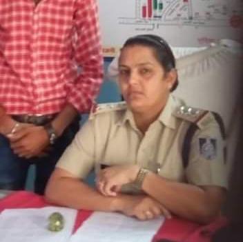 ग्वालियर एसपी नवनीत भसीन के मार्गदर्शन में कार्य कर रही पहली महिला थाना प्रभारी प्रीति भार्गव की दहशत से अपराधियों के हौसले पस्त | New India Times