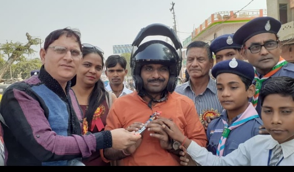 ब्रज यातायात एवं पर्यावरण जन जागरूकता समिति उत्तर प्रदेश ने यातायात जागरूकता कैंप आयोजित करके निकाली जागरूकता रैली | New India Times