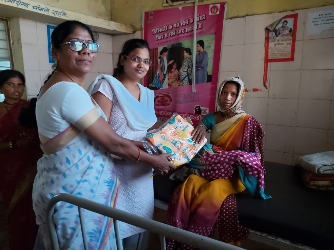 किनगांव स्वास्थ केंद्र में 14 महीनों बाद खुले आॅपरेशन रूम में परिवार नियोजन की 42 सर्जरी हुई सफल | New India Times