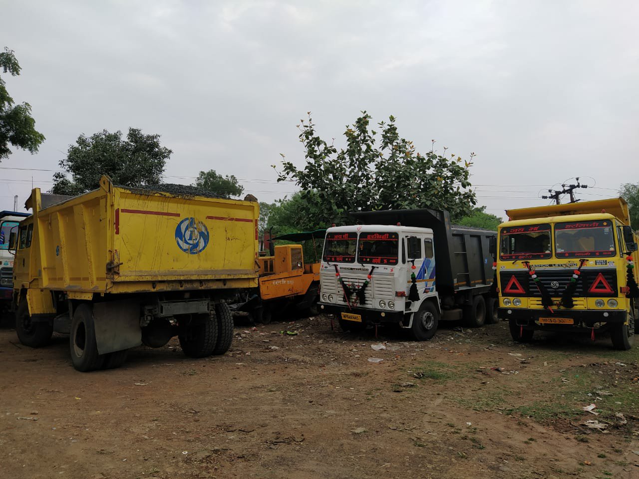 खनिज विभाग की टीम ने निरीक्षण कर अवैध रूप से गिट्टी परिवहन करते हुए 6 डंपरों को किया ज़ब्त | New India Times