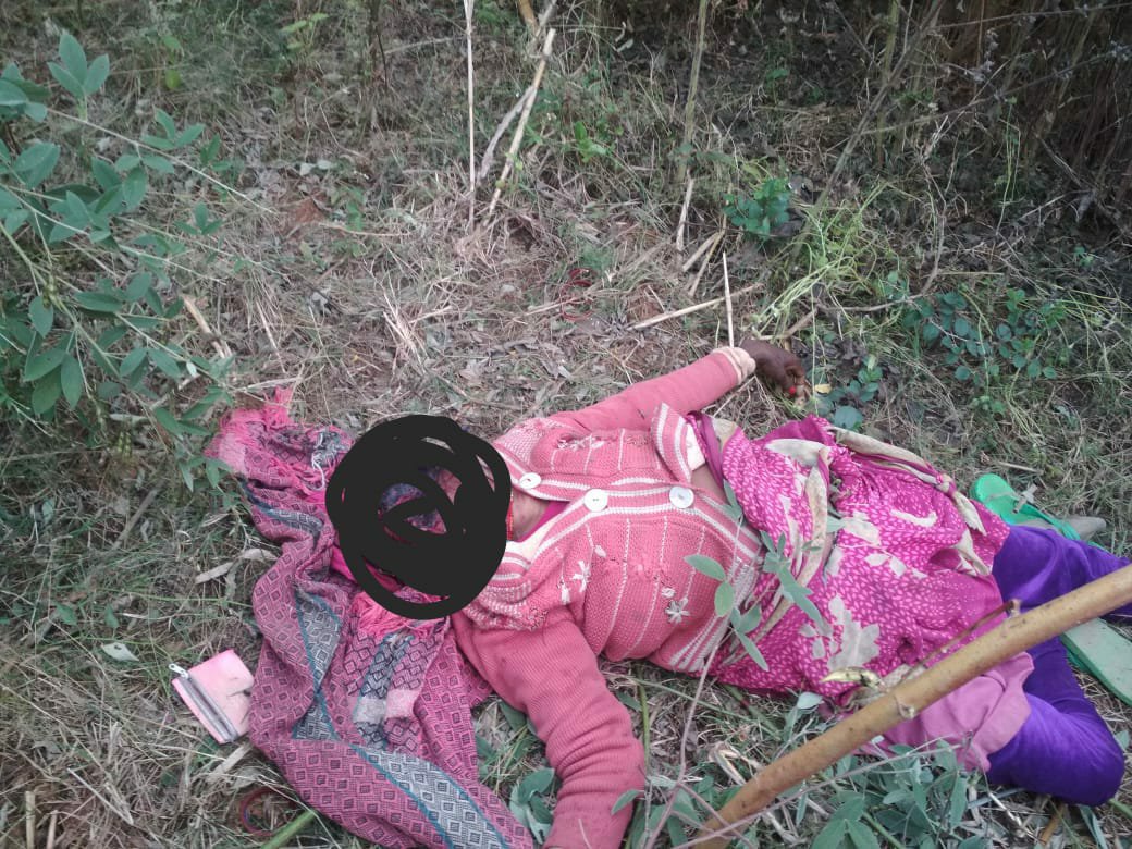 अरहर के खेत 55 बर्षीय महिला की खून में लथपथ मिली लाश | New India Times