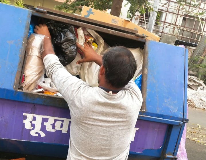 भोपाल में सफाई कर्मचारियों के पास नहीं है पर्याप्त मात्रा में मास्क और दस्ताने | New India Times