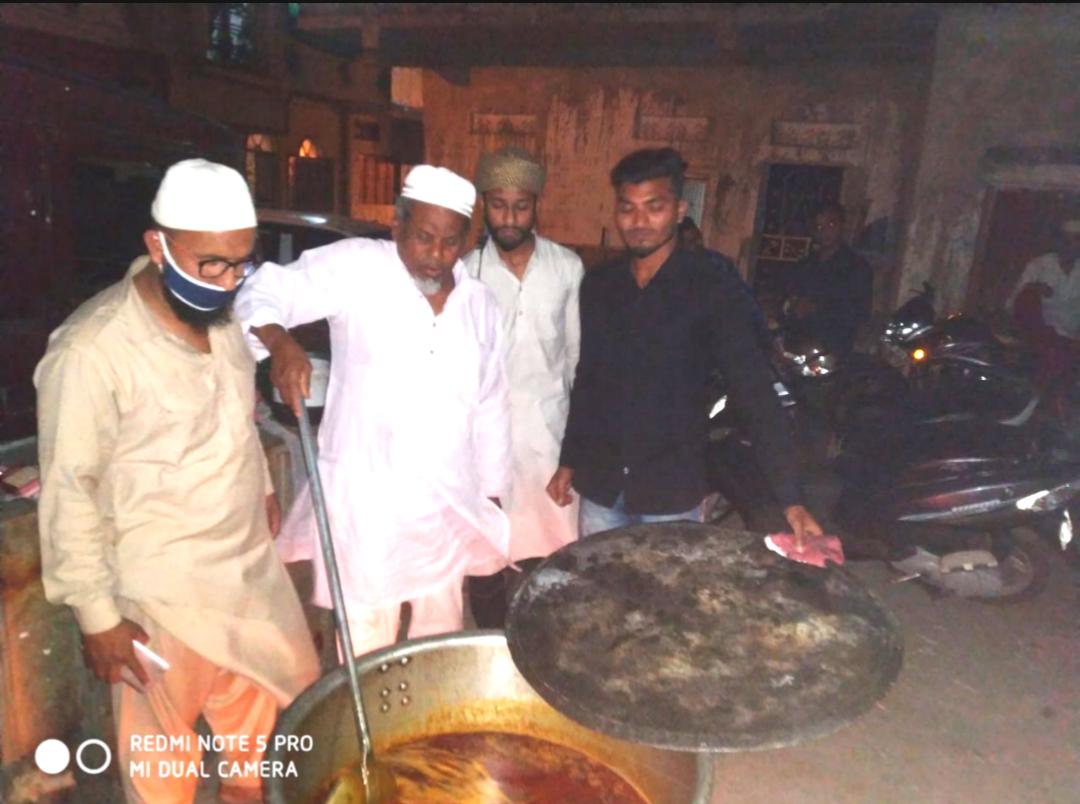 तब्लीग़ी जमात के लोग भोपाल में दे रहे हैं सेवाएं, लोगों की भूख मिटाने की कर रहे हैं कोशिश | New India Times