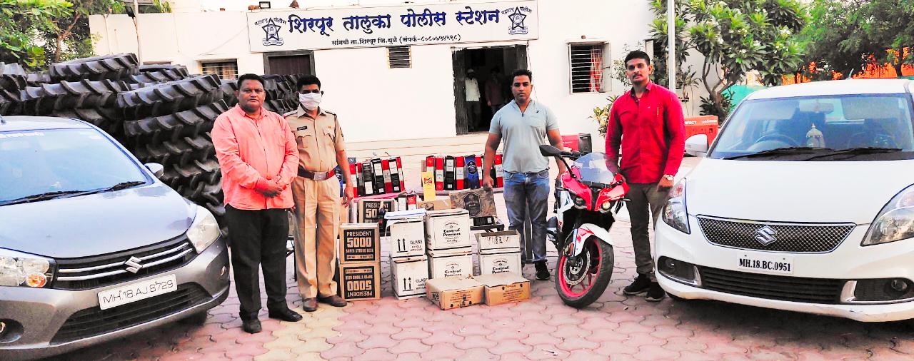 एलसीबी ने शिरपुर ग्रामीण में पकड़ी साढे सात लाख रुपये की शराब, वाहन समेत एक आरोपी गिरफ्तार दो फरार | New India Times