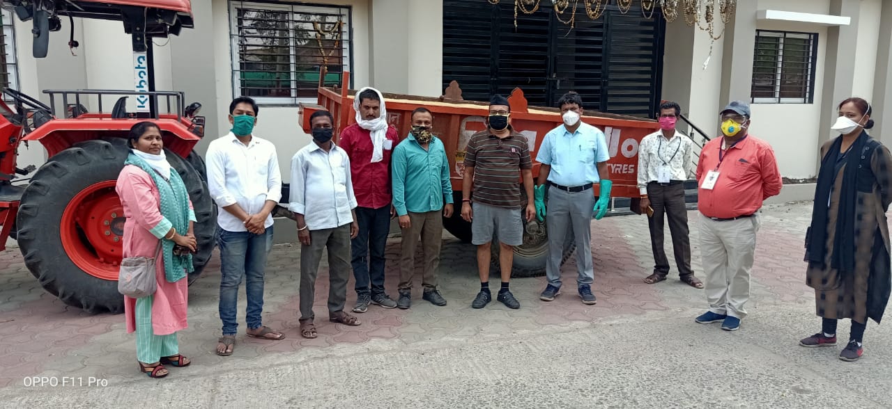 किसानों ने गेंहू से भरा ट्रैक्टर-ट्राली तहसीलदार कार्यालय पहुंचा कर अधिकारी को सौंपा | New India Times