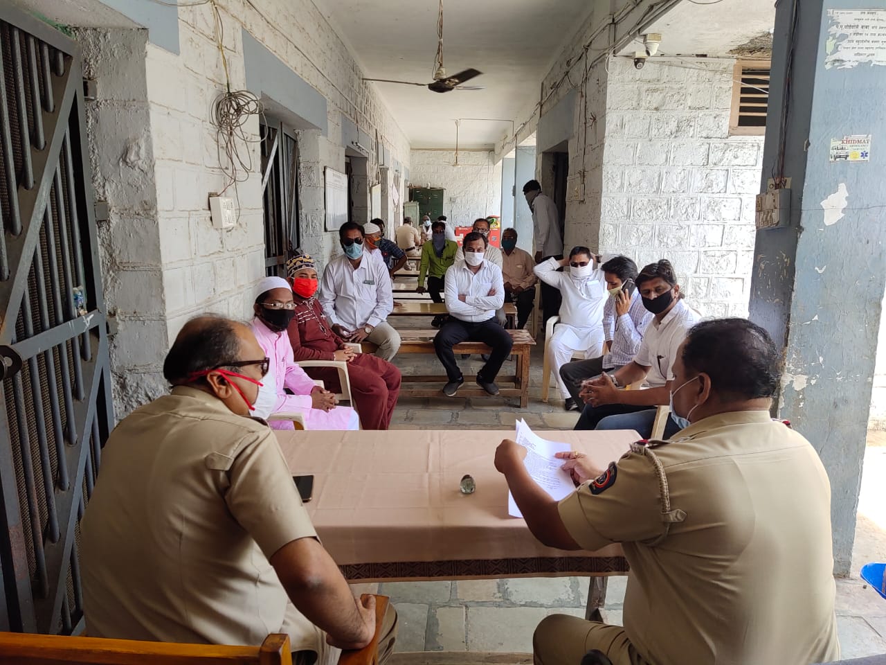 आने वाले माह-ए-रमज़ान को लेकर पुलिस अधिकारियों ने मुस्लिम समाज के जिम्मेदारों के साथ की बैठक | New India Times