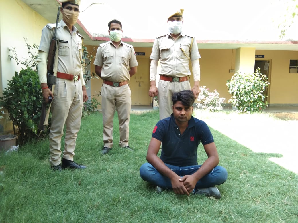 धौलपुर पुलिस ने ब्रजराज सिंह उर्फ ब्रज गुर्जर नामक व्यक्ति को अवैध हथियार सहित किया गिरफ्तार | New India Times