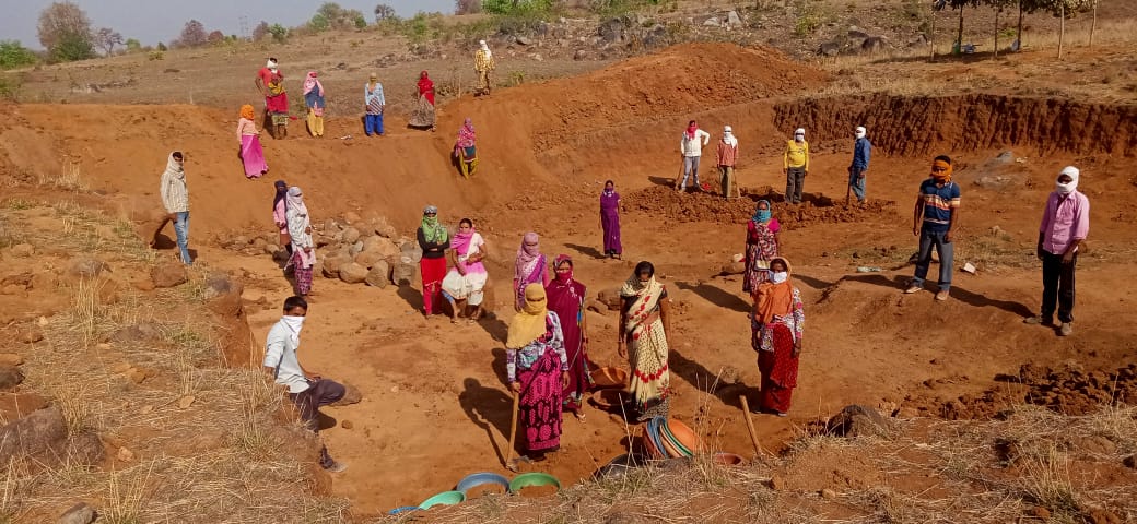 योजनाओं का क्रियान्वयन करा रही है जनपद पंचायत जुन्नारदेव, कोरोना संक्रमण के दौरान ग्राम पंचायतों में हो रहे हैं जनहितैशी कार्य | New India Times