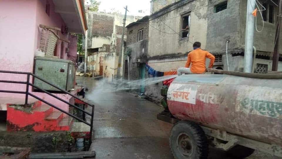 नगर परिषद शाहपुर जिला बुरहानपुर द्वारा फायर फाइटर से किया गया सैनिटाइजर का छिड़काव | New India Times