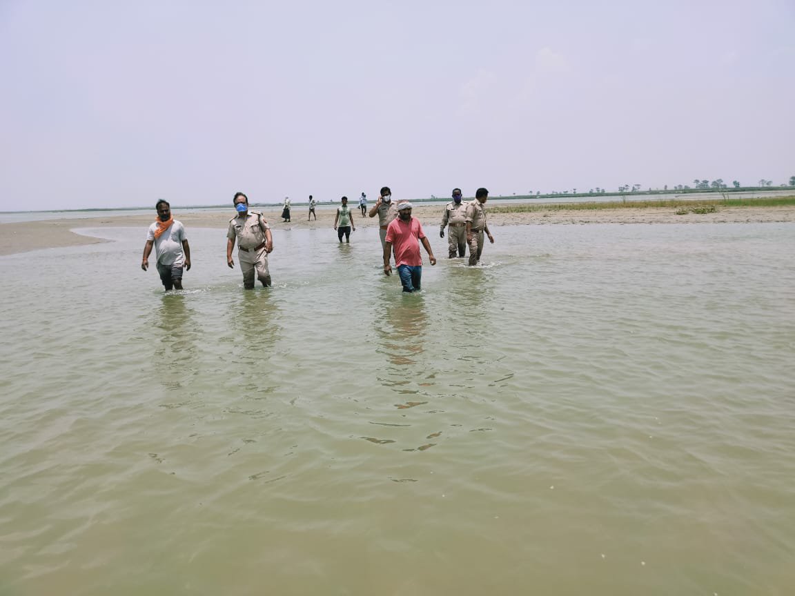 नदी में नहाने गए तीन युवकों के डूबने से गांव में छाया मातम | New India Times