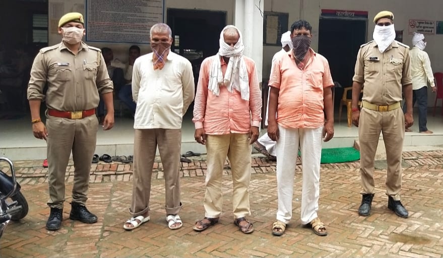अकबरपुर कोतवाली पुलिस ने तीन गौ तस्करों पर लगाया गैंगेस्टर ऐक्ट | New India Times