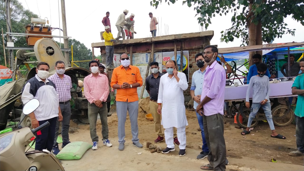 समाज के नागरिकों द्वारा जन भागीदारी सें जो सामग्री, आर्थिक सहयोग और श्रमदान किया जा रहा है वह वास्तव में प्रशंसनीय है: विधायक दिनेश मुनमुन | New India Times