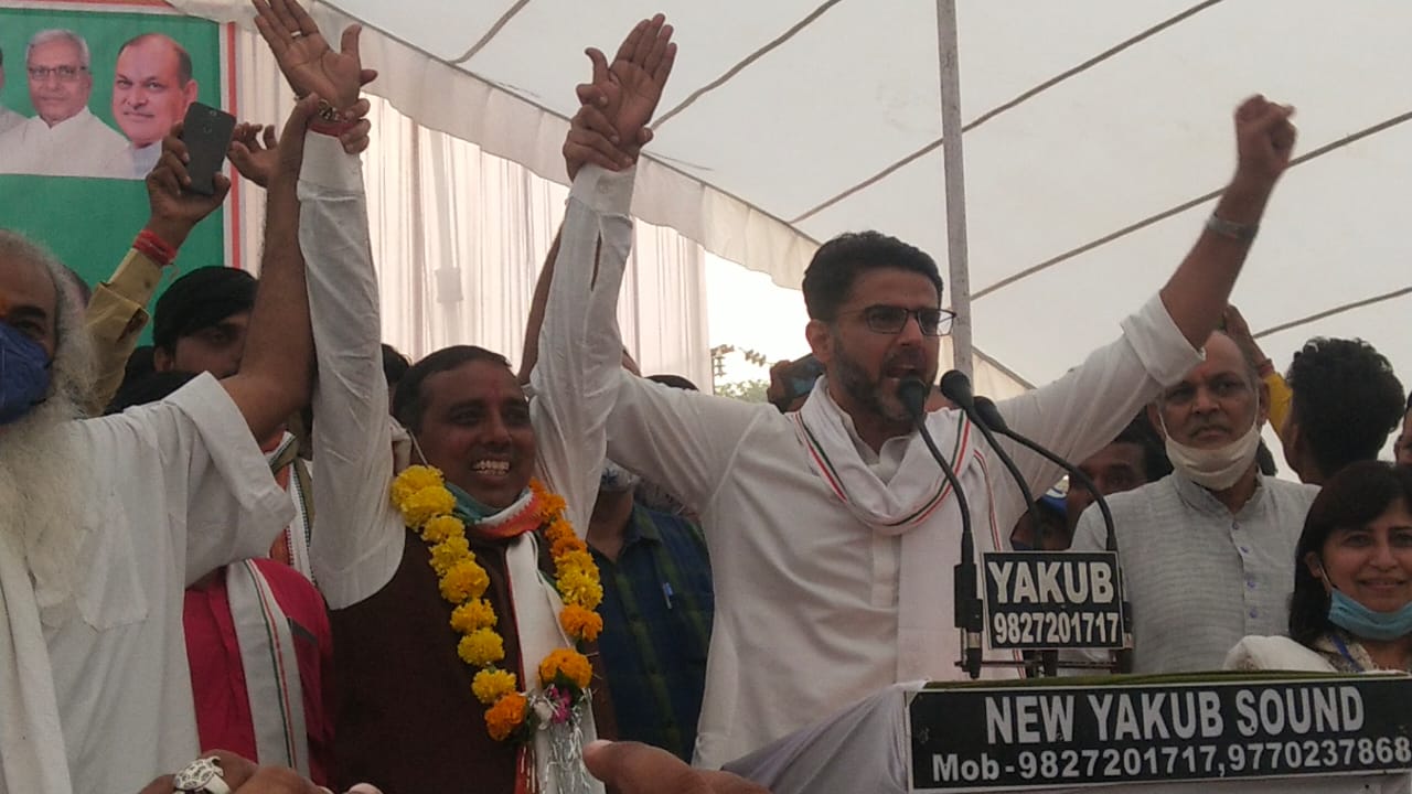 डबरा पहुंचे सचिन पायलट का कांग्रेस कार्यकर्ताओं ने जमकर किया स्वागत | New India Times