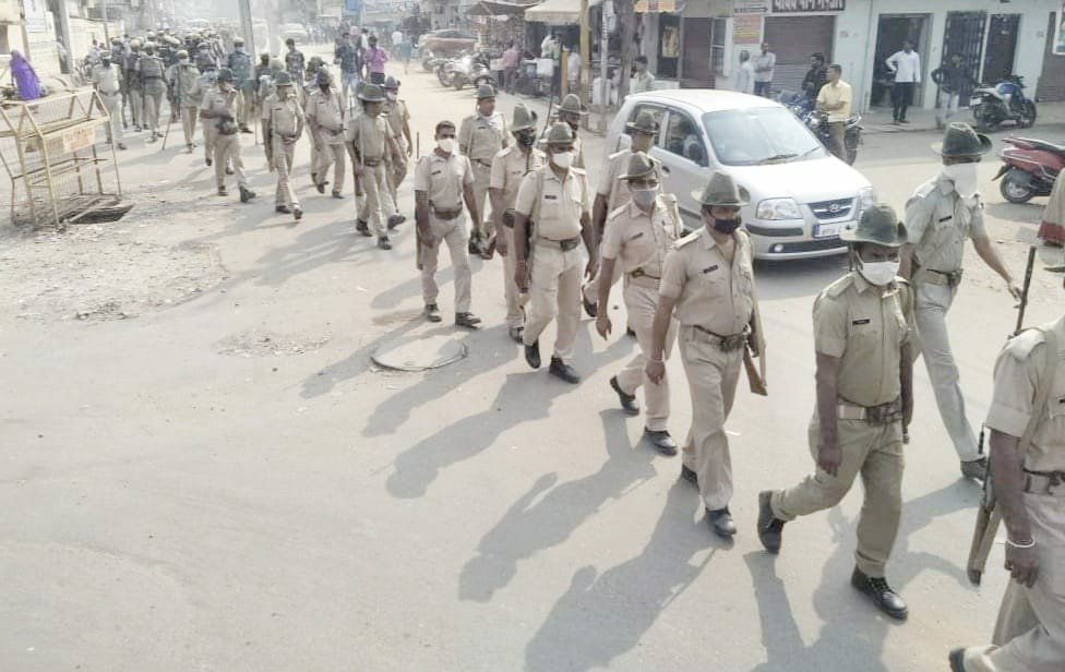 ग्वालियर उपचुनाव की तैयारियों व सुरक्षा व्यवस्था को लेकर पुलिस ने शहर में किया फ्लैग मार्च | New India Times