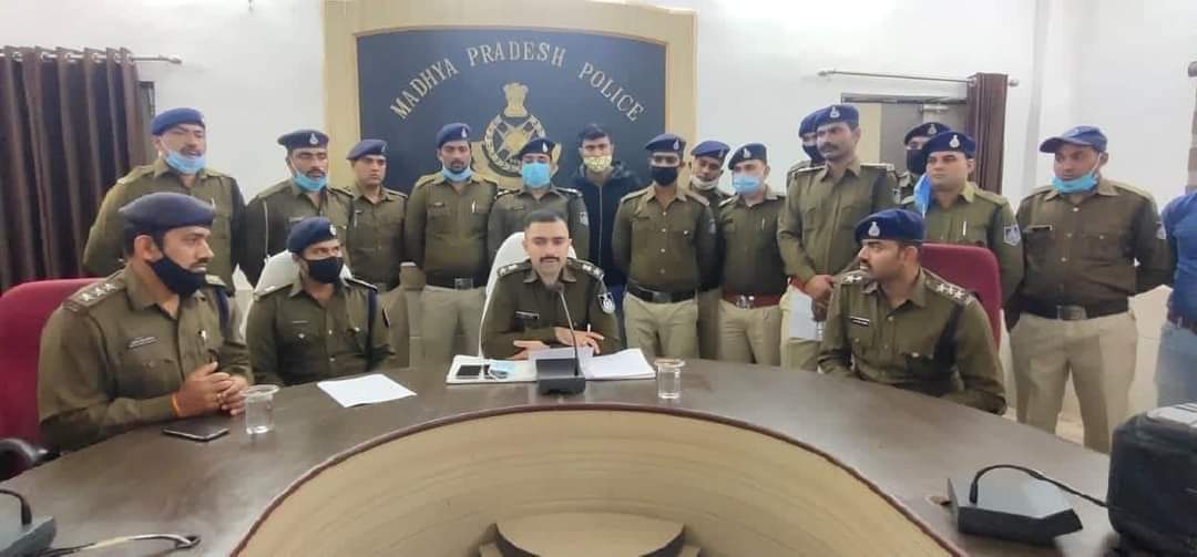 मुरैना पुलिस ने 845 किलो गांजे के साथ 8 तस्करों को किया गिरफ्तार | New India Times