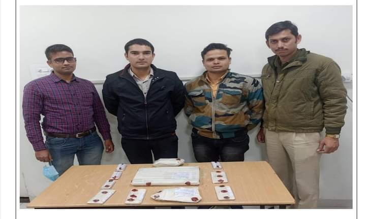 भोपाल पुलिस की सायबर क्राईम टीम ने नौकरी दिलाने के नाम पर लाखों की ठगी करने वाले फर्जी कॉल सेंटर संचालक एवं उसके सहयोगियों को नोएडा से किया गिरफ्तार | New India Times