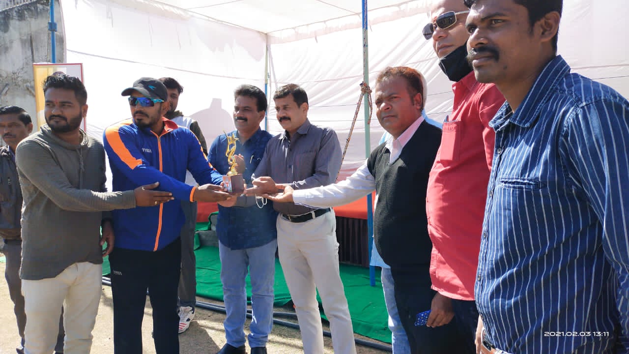 इंदिरा गांधी क्रिकेट स्टेडियम छिंदवाड़ा में सांसद कप क्रिकेट टूर्नामेंट जारी | New India Times